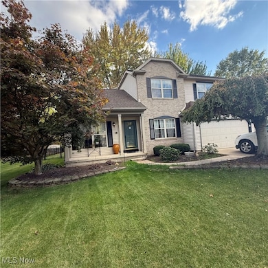 26985 Glenside Ln, Olmsted Falls, OH 44138 - photo 2