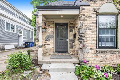 517 Prospect Avenue SE