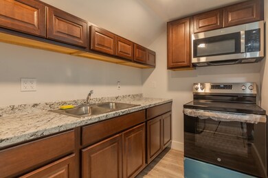 23 Boutwell St, Pawtucket, RI 02860 - photo 2