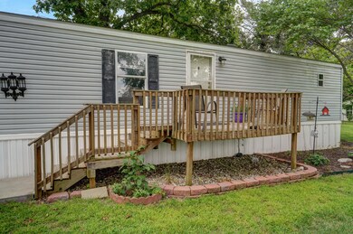 20631 Lawrence 1205-4
