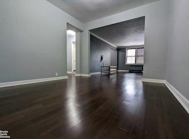 The Colorado unit C-12, Forest Hills, NY 11375 - photo 7