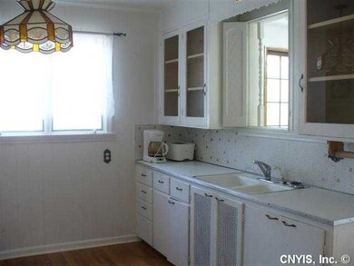 1233 Laura St, Utica, NY 13501 - photo 5