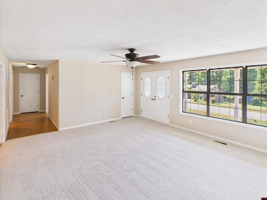 1138 Meadowcrest Dr, Mountain Home, AR 72653 - photo 6