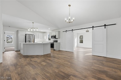 2630 Squirrel Hollow St NE, Canton, OH 44704 - photo 6