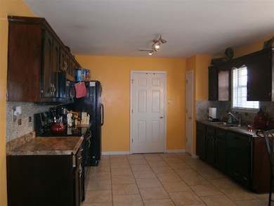 Spacious Kitchen