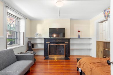 82 Chestnut St, Albany, NY 12210 - photo 7