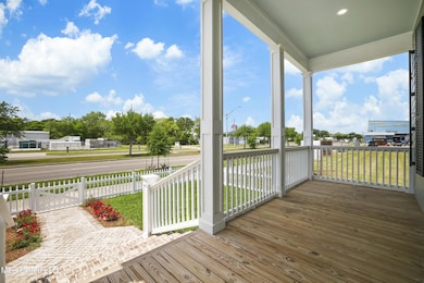 SOUTHERN PORCH
