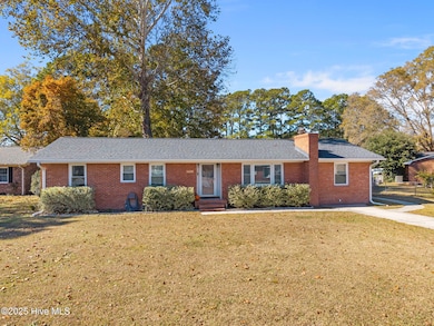 4051 Allen St, Farmville, NC 27828 - photo 3