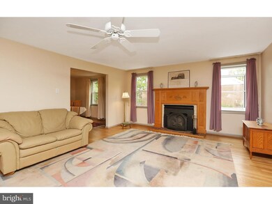 408 E Gravers Ln, Philadelphia, PA 19118 - photo 5