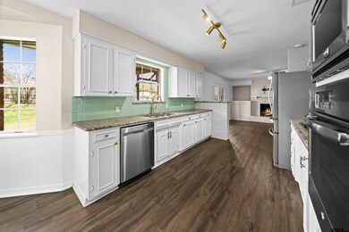 212 Samuel Dr, Tyler, TX 75701 - photo 4