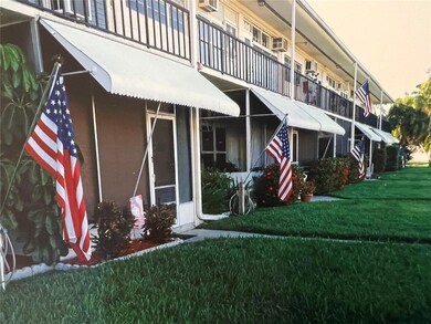 4001 58th St N unit 18, Kenneth City, FL 33709 - photo 3