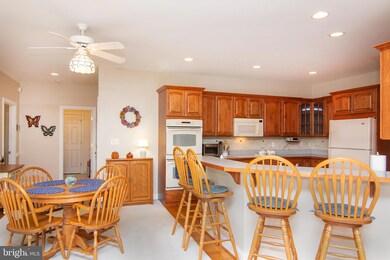 6562 Jasana Ct, Sykesville, MD 21784 - photo 3