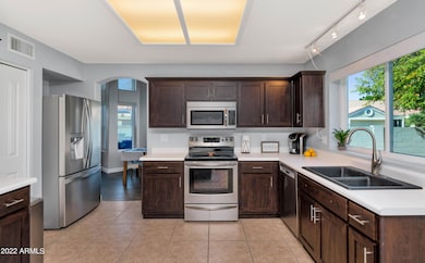 822 W Kyle Ct, Gilbert, AZ 85233 - photo 4