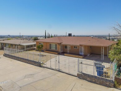 2318 Tremont Ave, El Paso, TX 79930 - photo 3