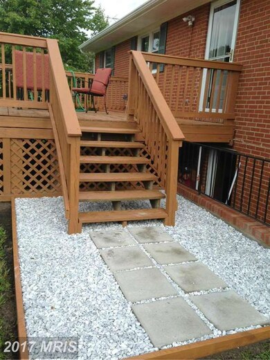 10717 Marlborough Rd, Fairfax, VA 22032 - photo 6