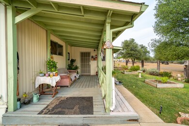 21385 Lela Ln-13