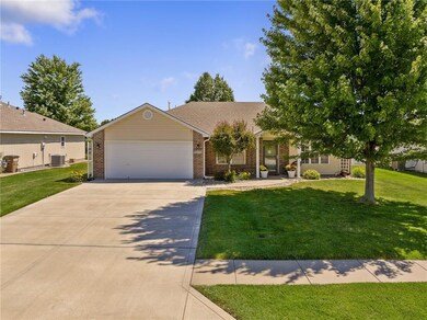 1015 Seminole Ct, Raymore, MO 64083 - photo 3