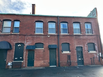 100 Cabot St unit 5, Beverly, MA 01915 - photo 2