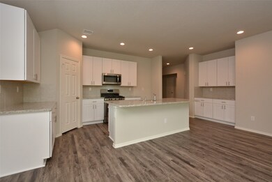 18607 Scarlet Meadow Ln, Tomball, TX 77377 - photo 3