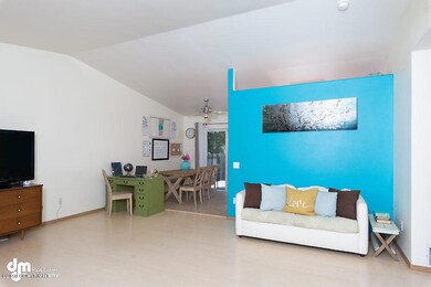 Living Room_KI_25-SMALL
