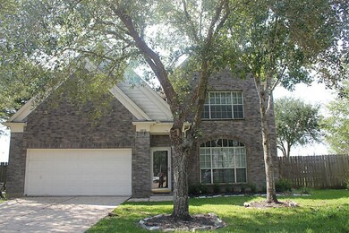 4016 Fernwood Dr, Pearland, TX 77584 - photo 2