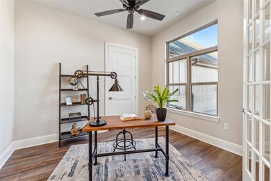 8021 White Dr, Granbury, TX 76049 - photo 4