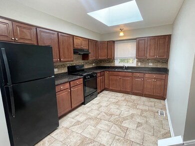 17606 Cypress Ave, Country Club Hills, IL 60478 - photo 5