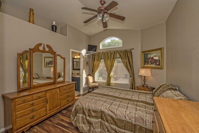 007_Master Bedroom
