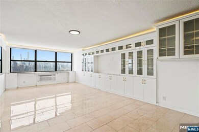 The Galaxy Towers unit 26D, Guttenberg, NJ 07093 - photo 5