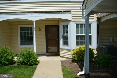 20 Dennis Ct, Hightstown, NJ 08520 - photo 2