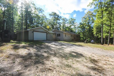 9837 N Woodbridge Ave, Bitely, MI 49309 - photo 3