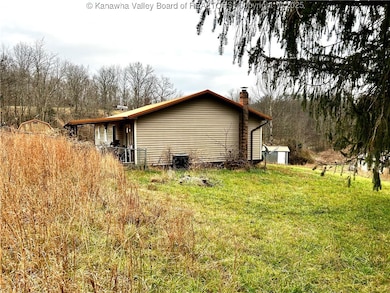 1163 Pigeon Roost Rd, Kenna, WV 25248 - photo 3