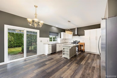 49620 Dunhill Dr, Macomb, MI 48044 - photo 7