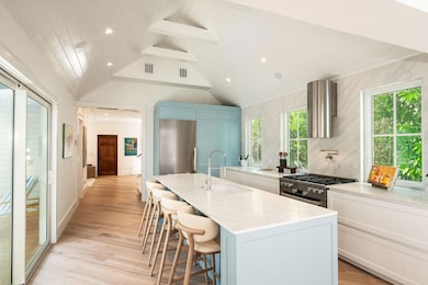 1113 Stump Ln, Key West