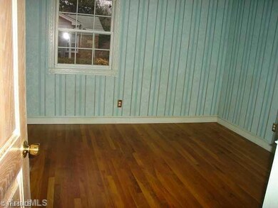 1st Bedroom.