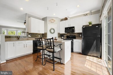 1045 Lily Way, Odenton, MD 21113 - photo 4