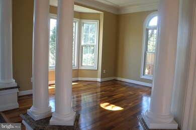 5915 Brill Ct, Falls Church, VA 22041 - photo 6