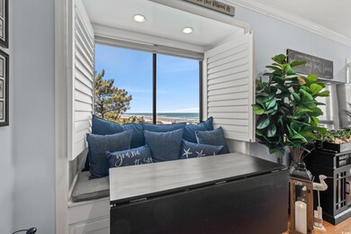 Living area featuring recessed lighting, ornamenta