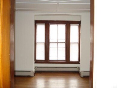 Apt 1