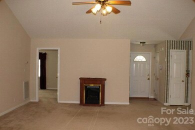 1002 Hidden Creek Cir, Salisbury, NC 28147 - photo 4