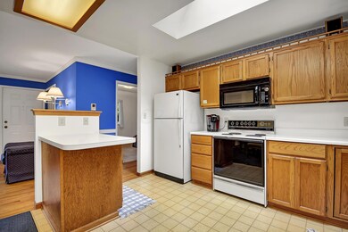 6407 Dalewood-13