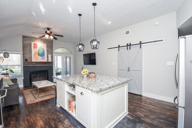 8635 Sparkling Springs Dr, Houston, TX 77095 - photo 6