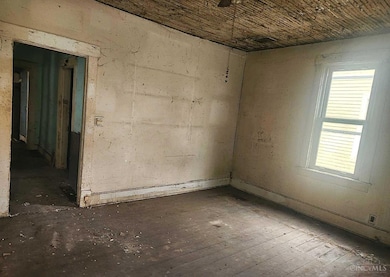 338 S Walnut St, Wilmington, OH 45177 - photo 5