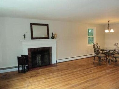 22 Vesper St, Worcester, MA 01602 - photo 7