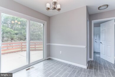 14305 Perrywood Dr, Burtonsville, MD 20866 - photo 5