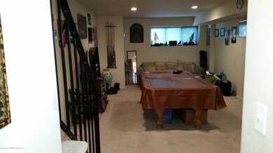 21 Guinevere Ln, Staten Island, NY 10310 - photo 5