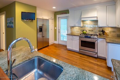 20_Kitchen-8