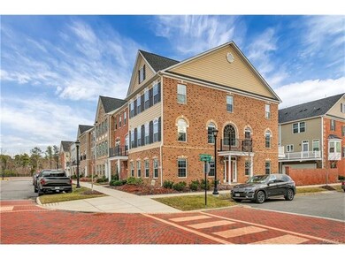 Beautiful, end unit; Move-in ready