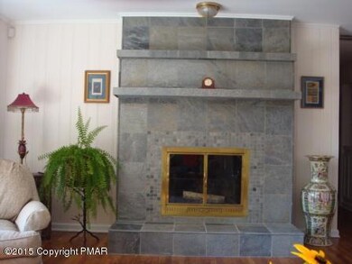 810 Stokes Ave, Stroudsburg, PA 18360 - photo 5