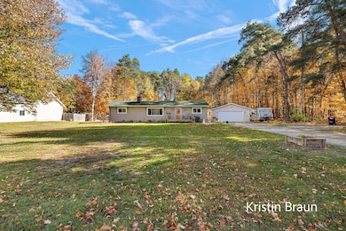 8350 S Evergreen Dr, Newaygo, MI 49337 - photo 6